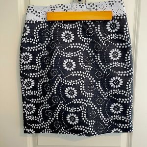 WOMEN'S BR Skirt